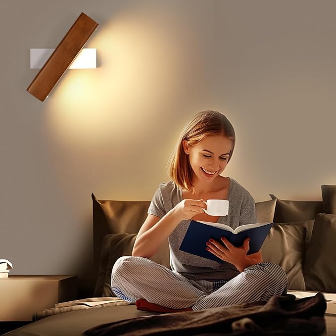 DELIPOP Vägglampa i Trä – Modern design med 360° justerbarhet