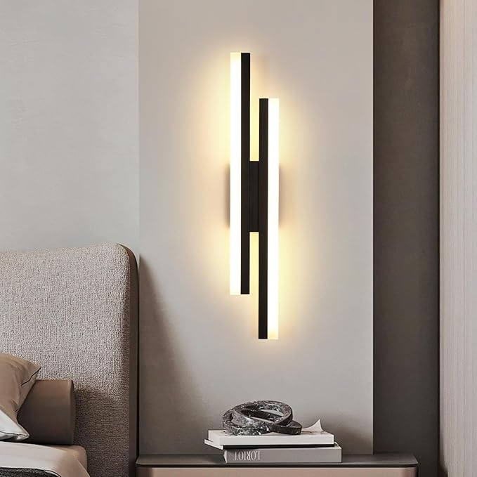 DELIPOP Modern Vägglampa – Elegant, långsträckt design i mattsvart (18W)