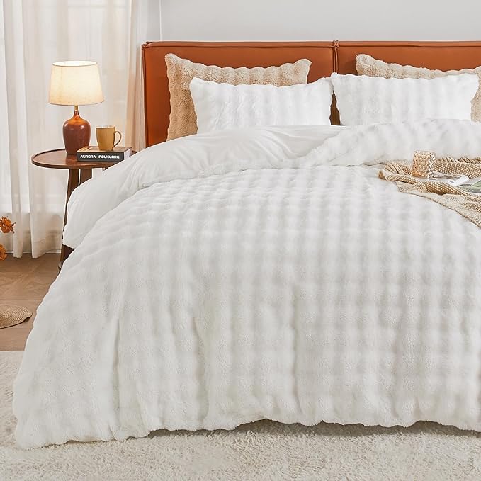 EMME "Striped Plush" – Elegant bäddset i fuskpäls för en mysig säng (135x200cm, Vit) och ett örngott (80x80cm)